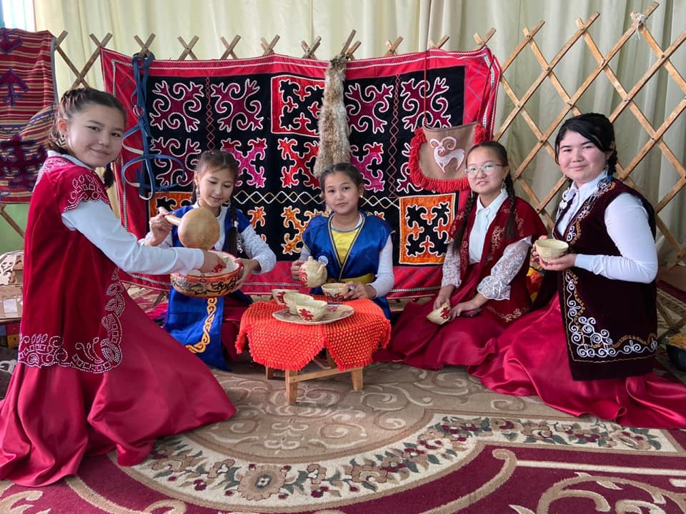"Сөзге шебер ,тілге жүйрік"Бала би шешендік өнер сайыс